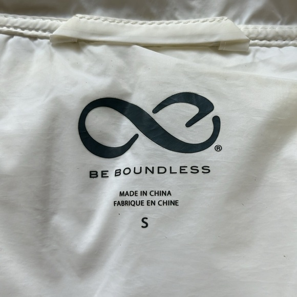 Be Boundless White Down Feathers Puffer Vest Reflective Nylon Women’s Small - Picture 4 of 8